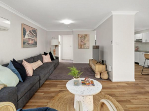 Spacious 3-bedroom Beach Home, Close to Golf Course